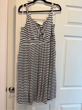torrid Black and White Striped Knit Top
